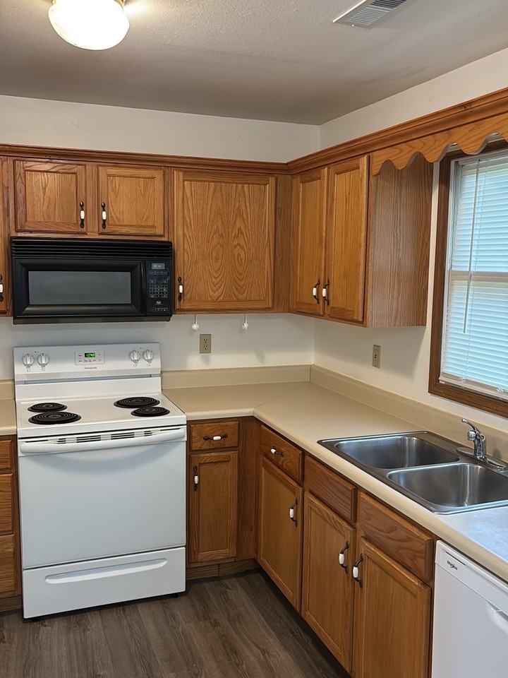 1112 Jefferson Street - Photo 2 of 6