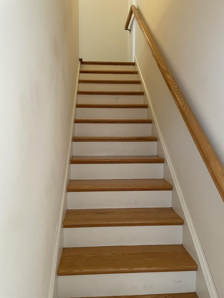555 Station Lane - Photo 7 of 18