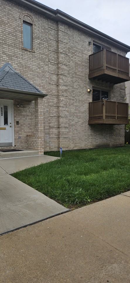 112 East Quincy Street - Photo 3 of 21