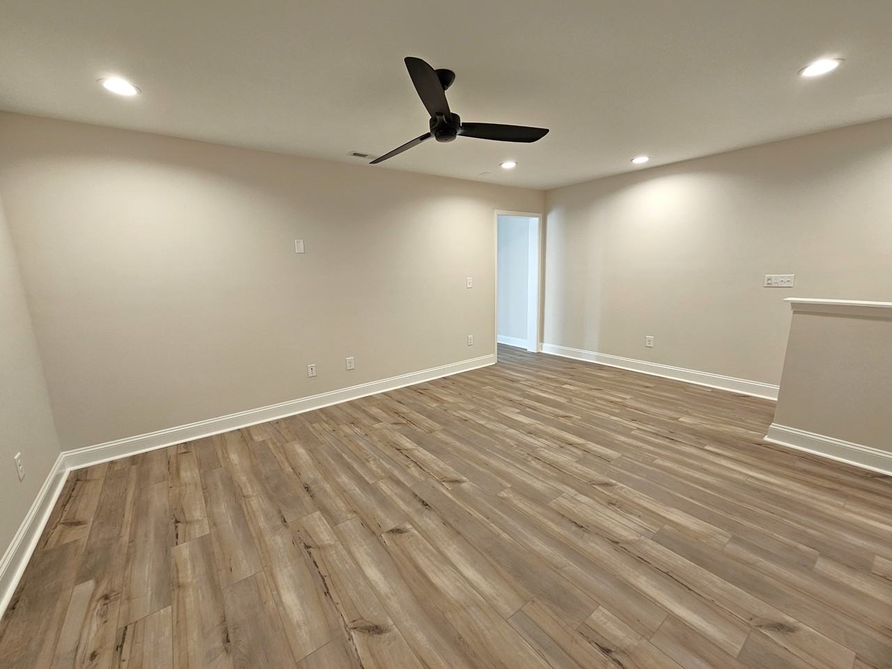 411 Perry Ave #1 - Photo 3 of 21