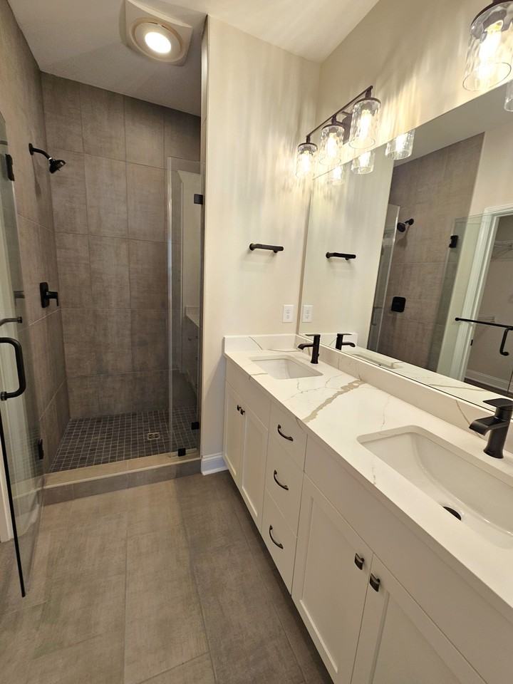 411 Perry Ave #1 - Photo 6 of 21