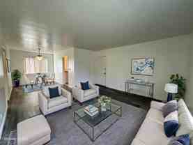 1935 Cloverfield Blvd - Photo 1 of 1