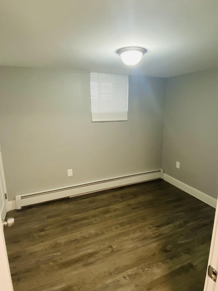 17 Stearns St #B - Photo 5 of 11