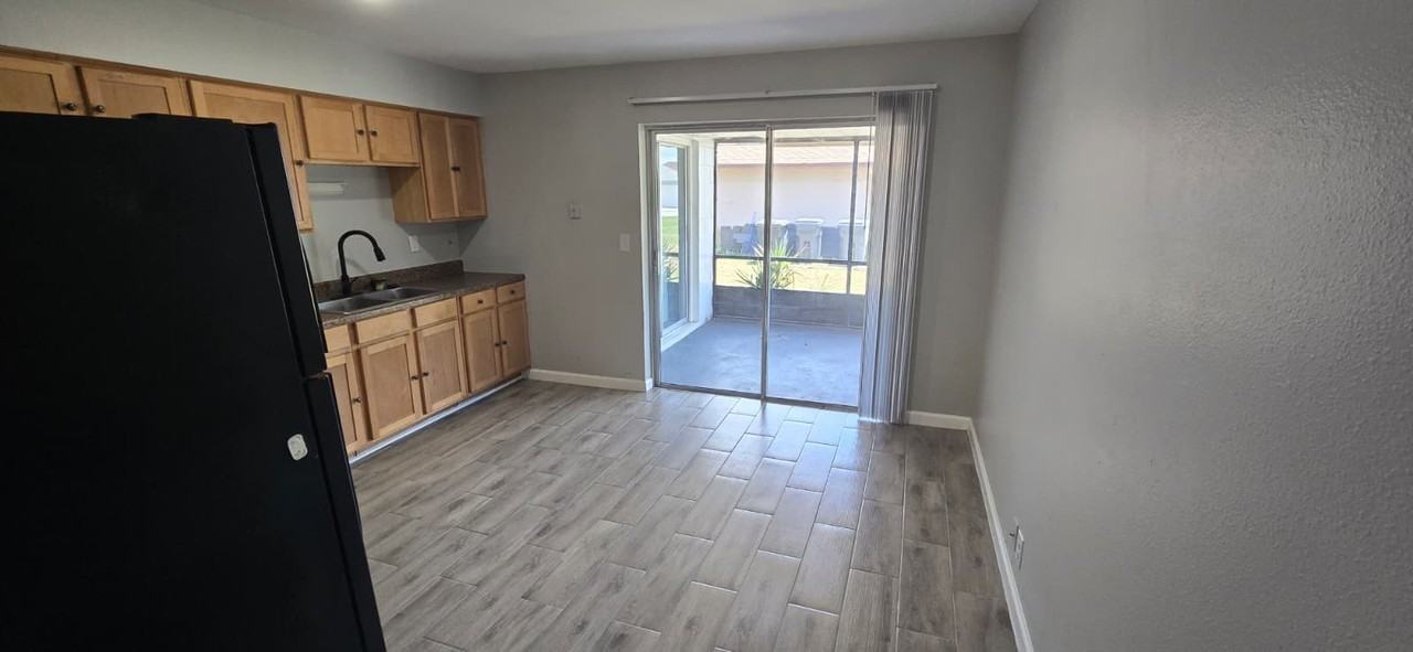 5657 Struthers Court - Photo 6 of 17