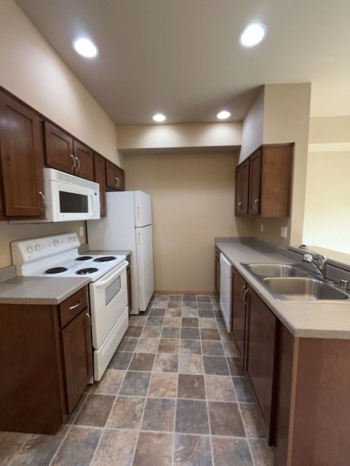 Mckenze Square Apartments - Photo 2 of 18