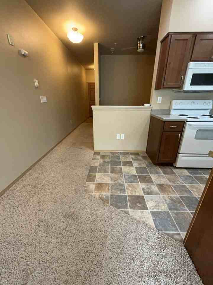 Mckenze Square Apartments - Photo 4 of 18