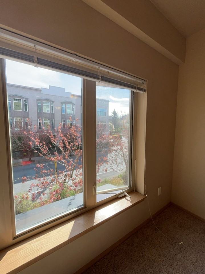 Mckenze Square Apartments - Photo 7 of 18