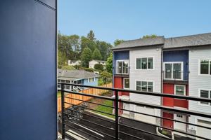 featured image of 950 Maple St #D