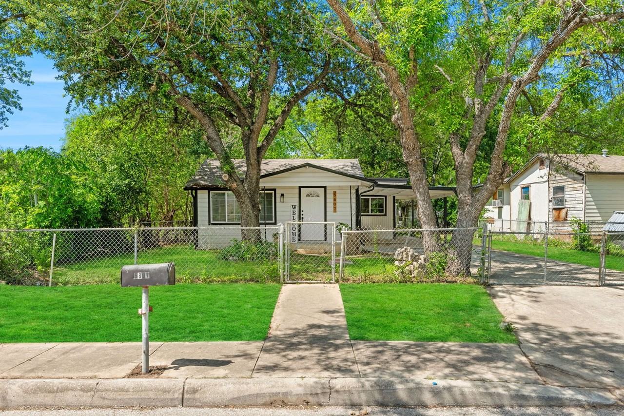 5807 Mayo Dr - Photo 2 of 23