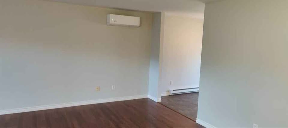 215 Jeep Cres #1 - Photo 5 of 22