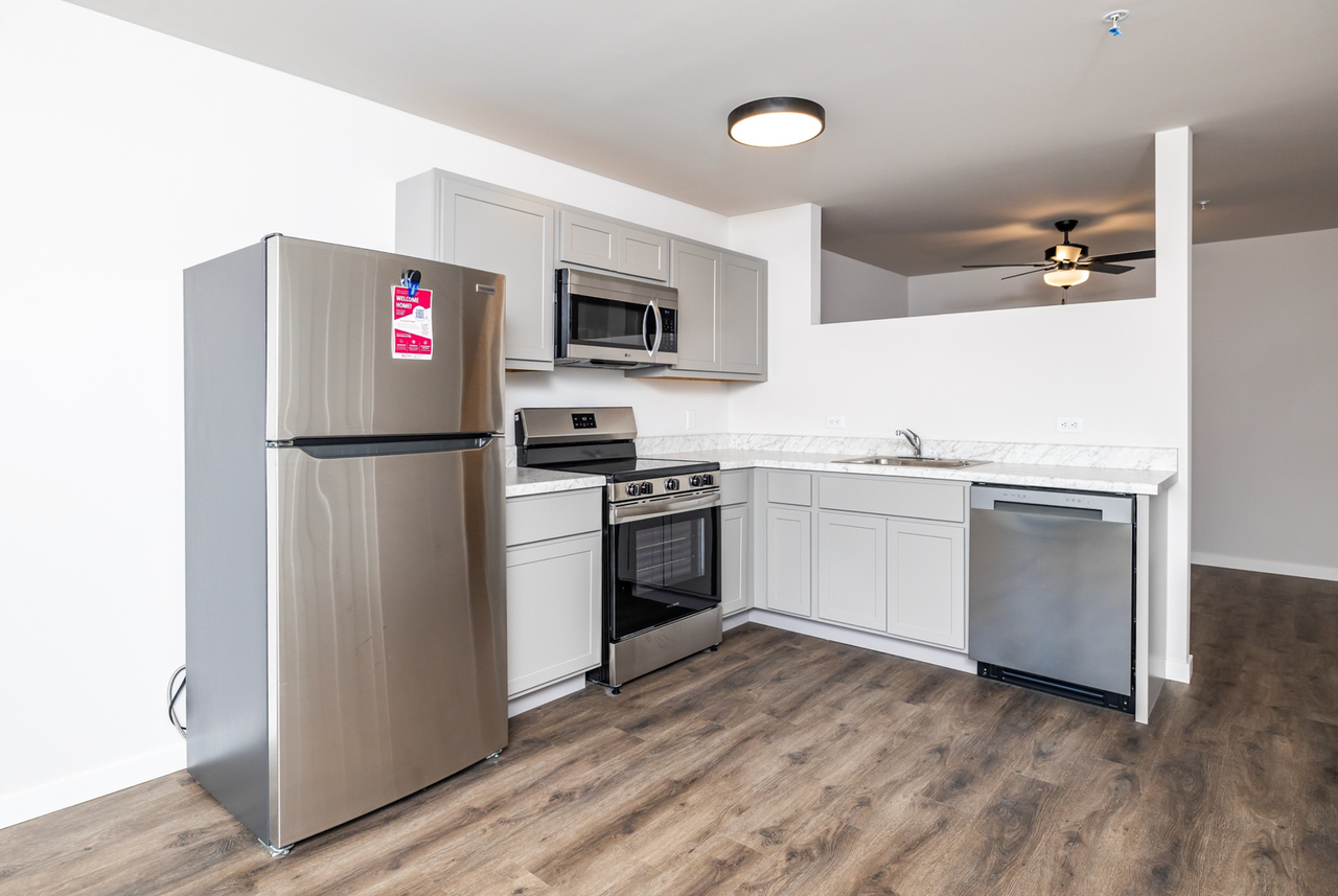 The Berg Apartments - Photo 4 of 44