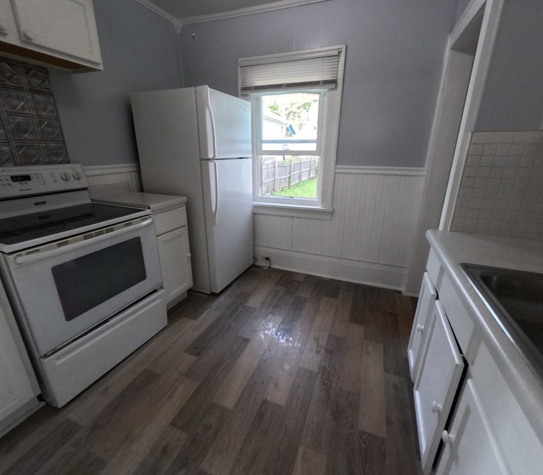 738 S 28th St #1 - Photo 4 of 15