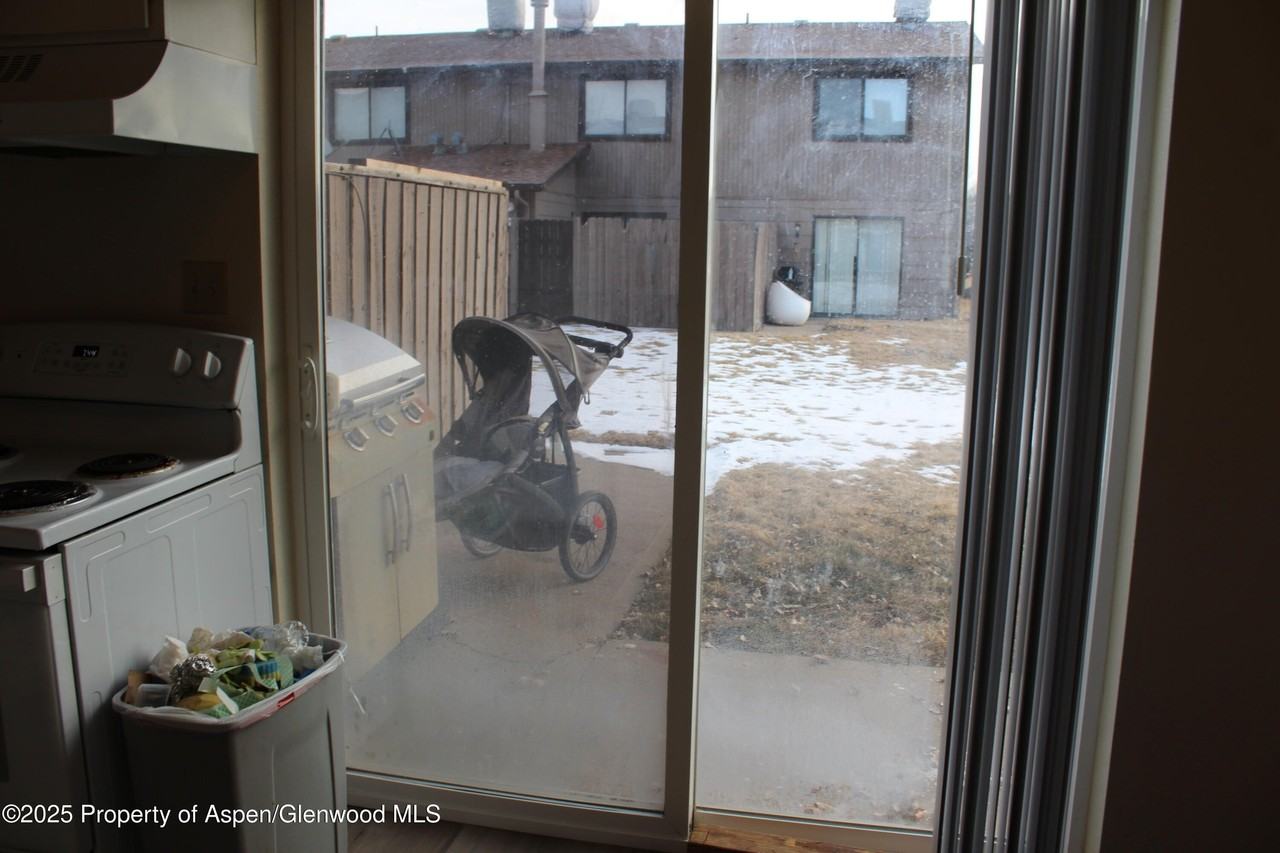 2401 Rail Ave - Photo 6 of 8