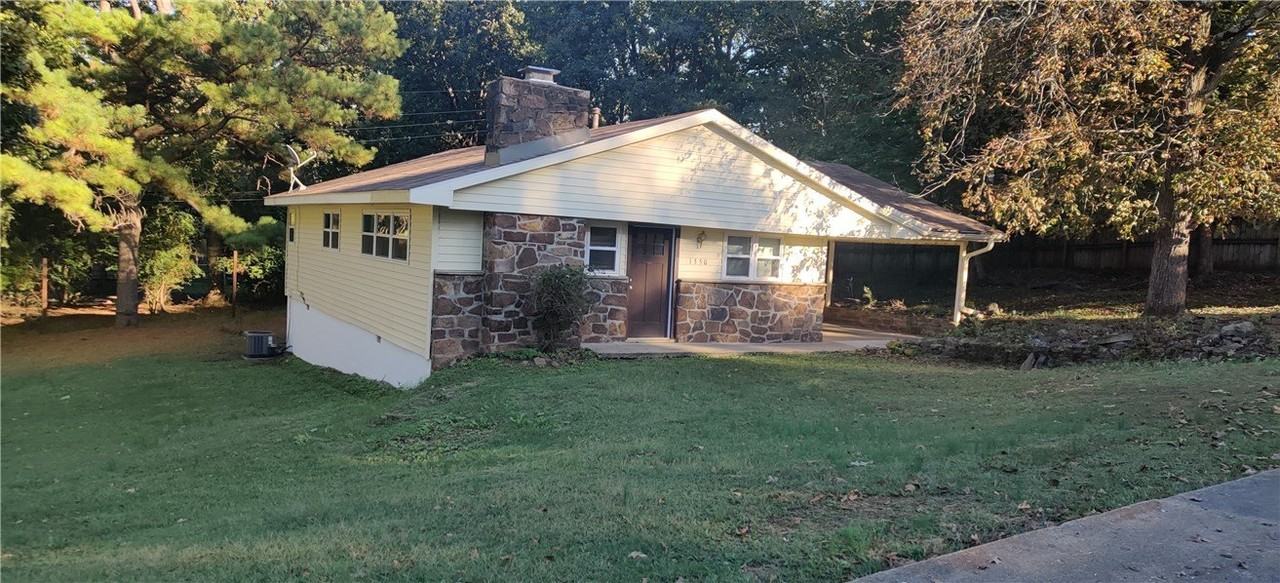 1350 N Kings Dr - Photo 2 of 17