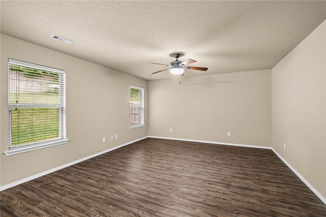 3472 Whispering Spring Ave - Photo 7 of 29