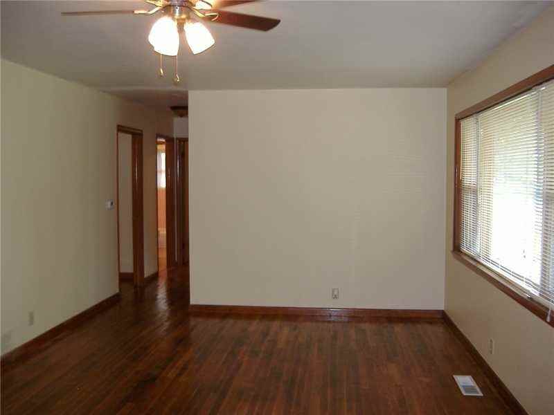 1212 W Pine St - Photo 6 of 21