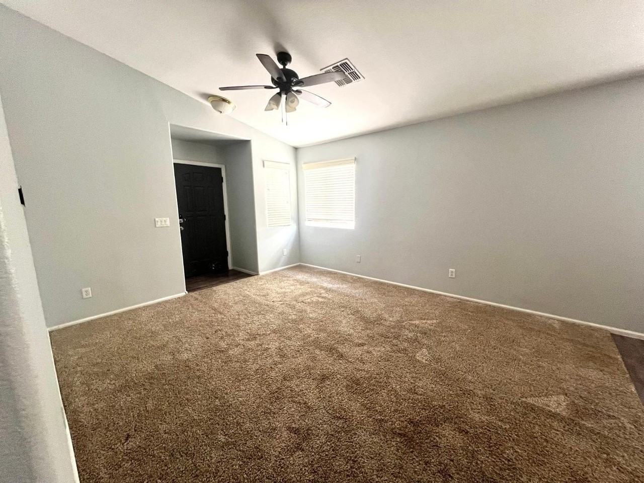 28496 N Dolomite Ln - Photo 5 of 25