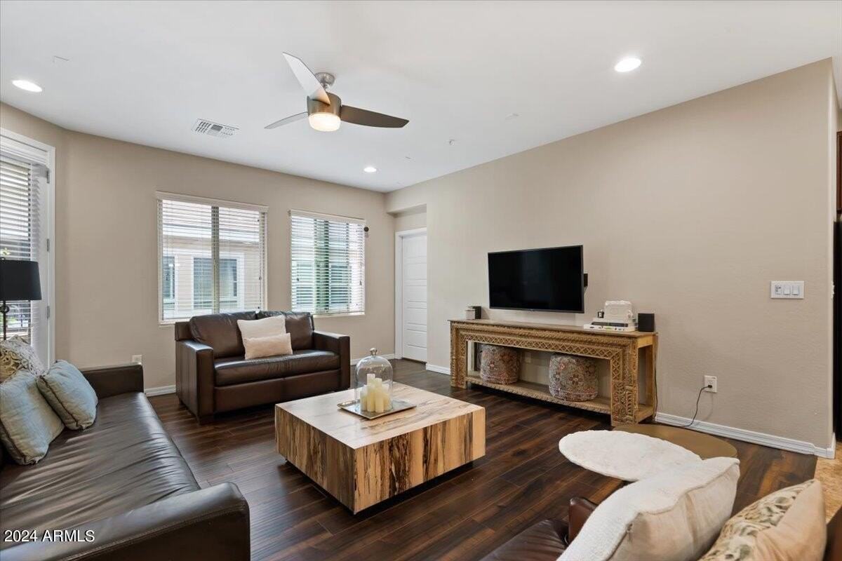 5550 N 16th St #140 - Photo 6 of 28