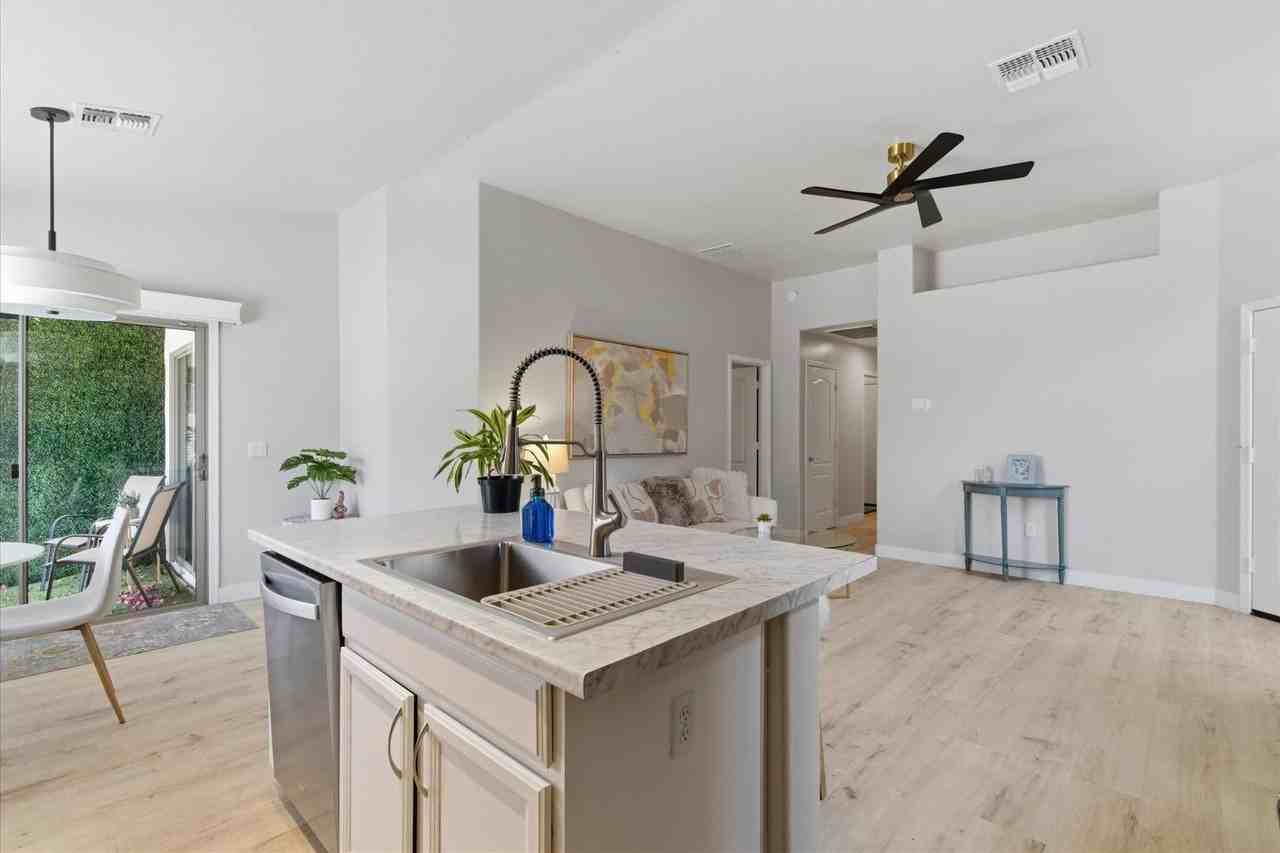 2250 E Deer Valley Rd - Photo 6 of 24