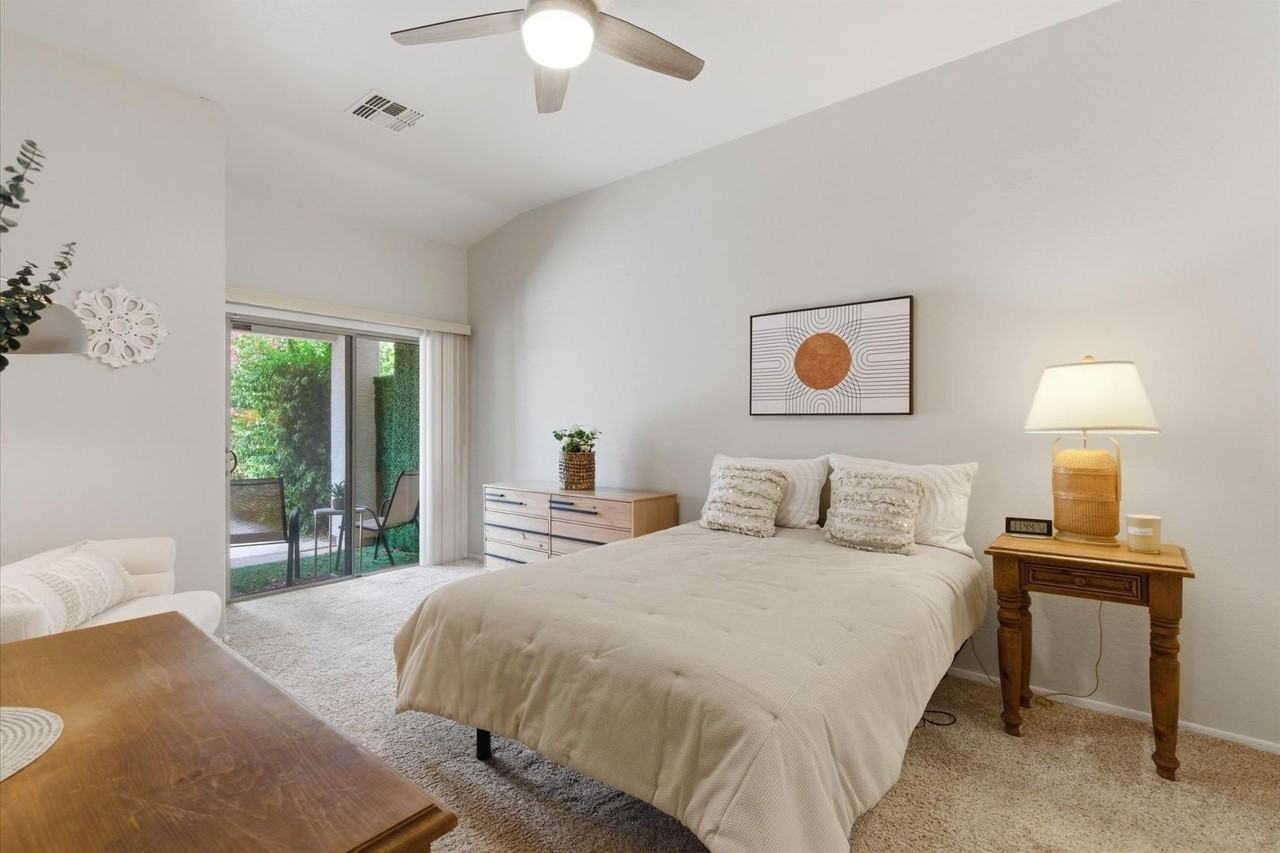 2250 E Deer Valley Rd - Photo 7 of 24