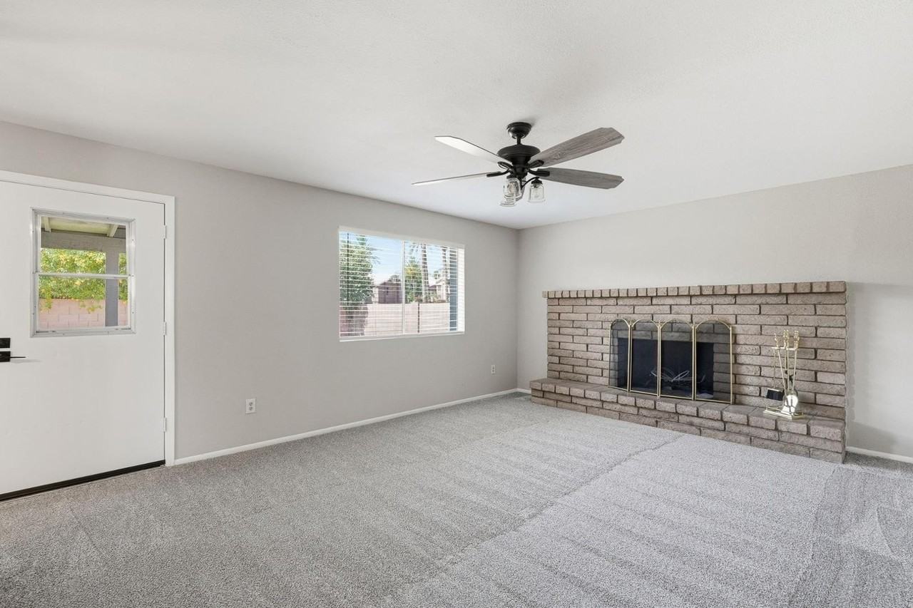 4401 E Emile Zola Ave - Photo 7 of 39