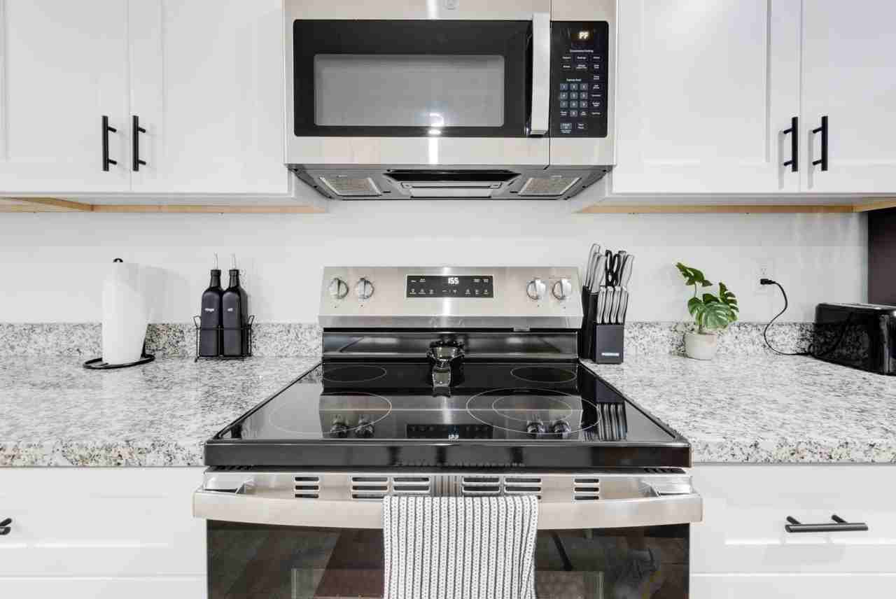 2119 W Mariposa St - Photo 5 of 18