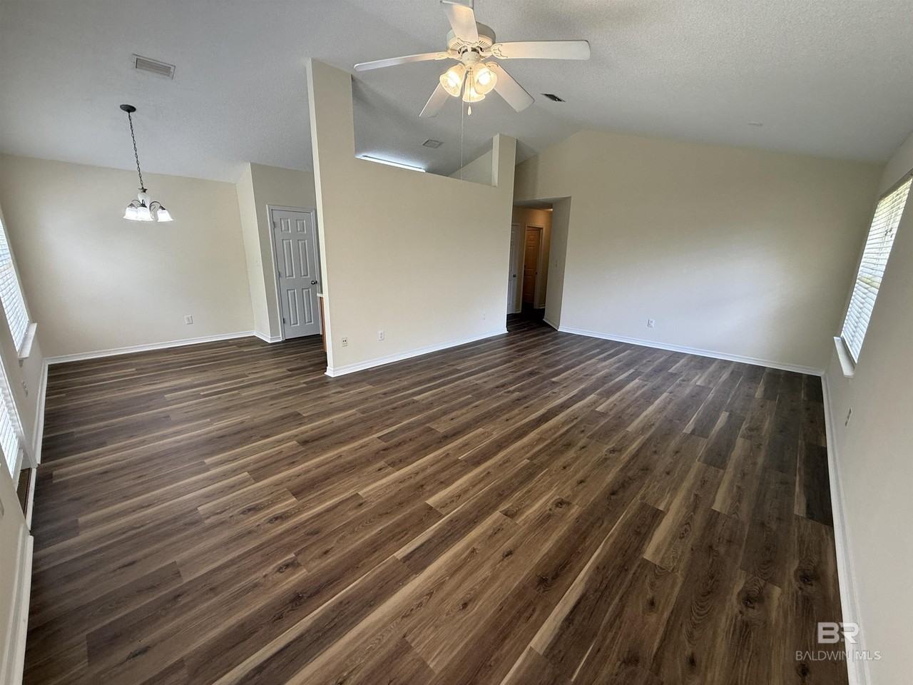104 Kemper Ln - Photo 2 of 16