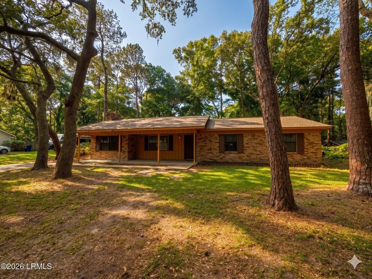 6 Oakwood Dr - Photo 4 of 30
