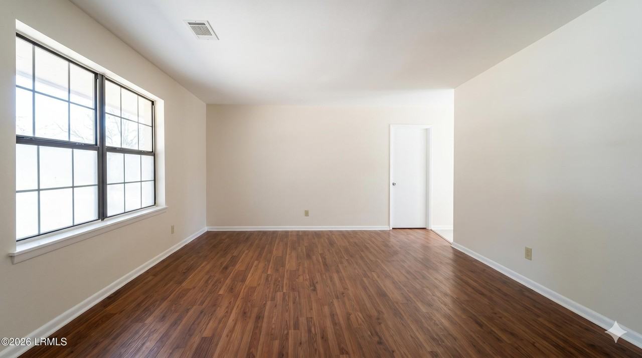 6 Oakwood Dr - Photo 6 of 30