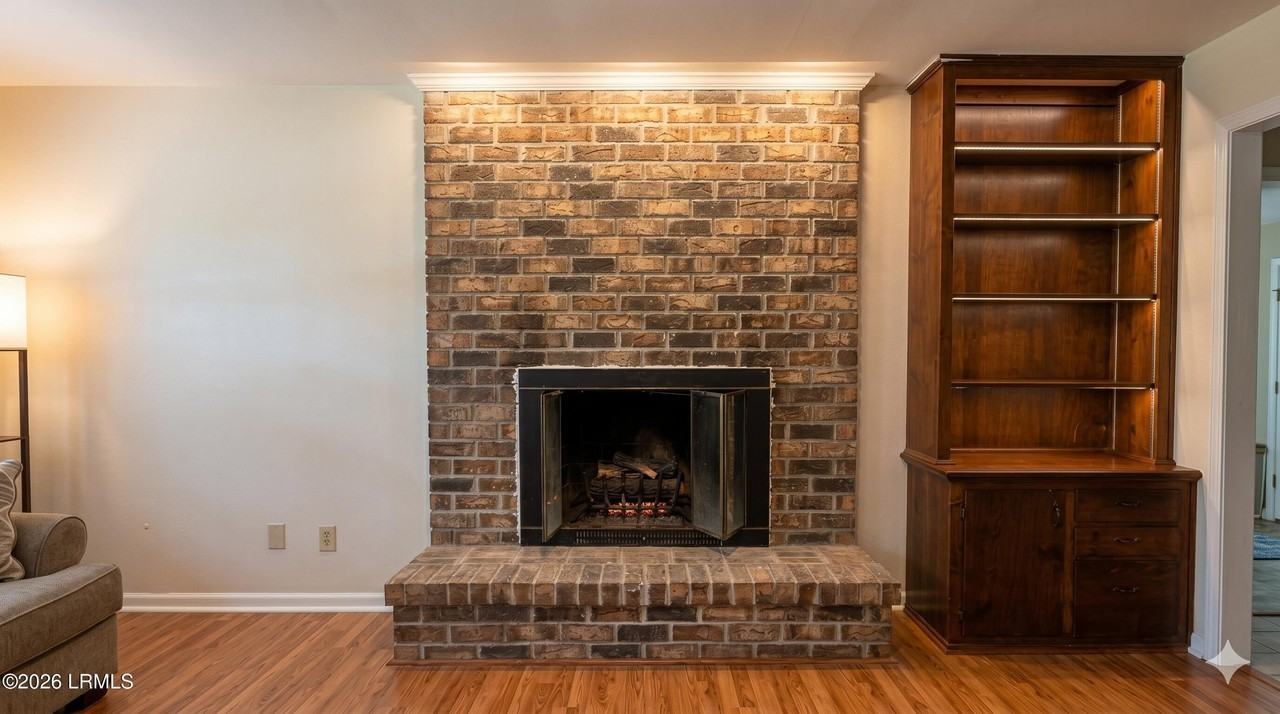 6 Oakwood Dr - Photo 7 of 30
