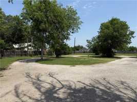 featured image of 1805 W Highway 21