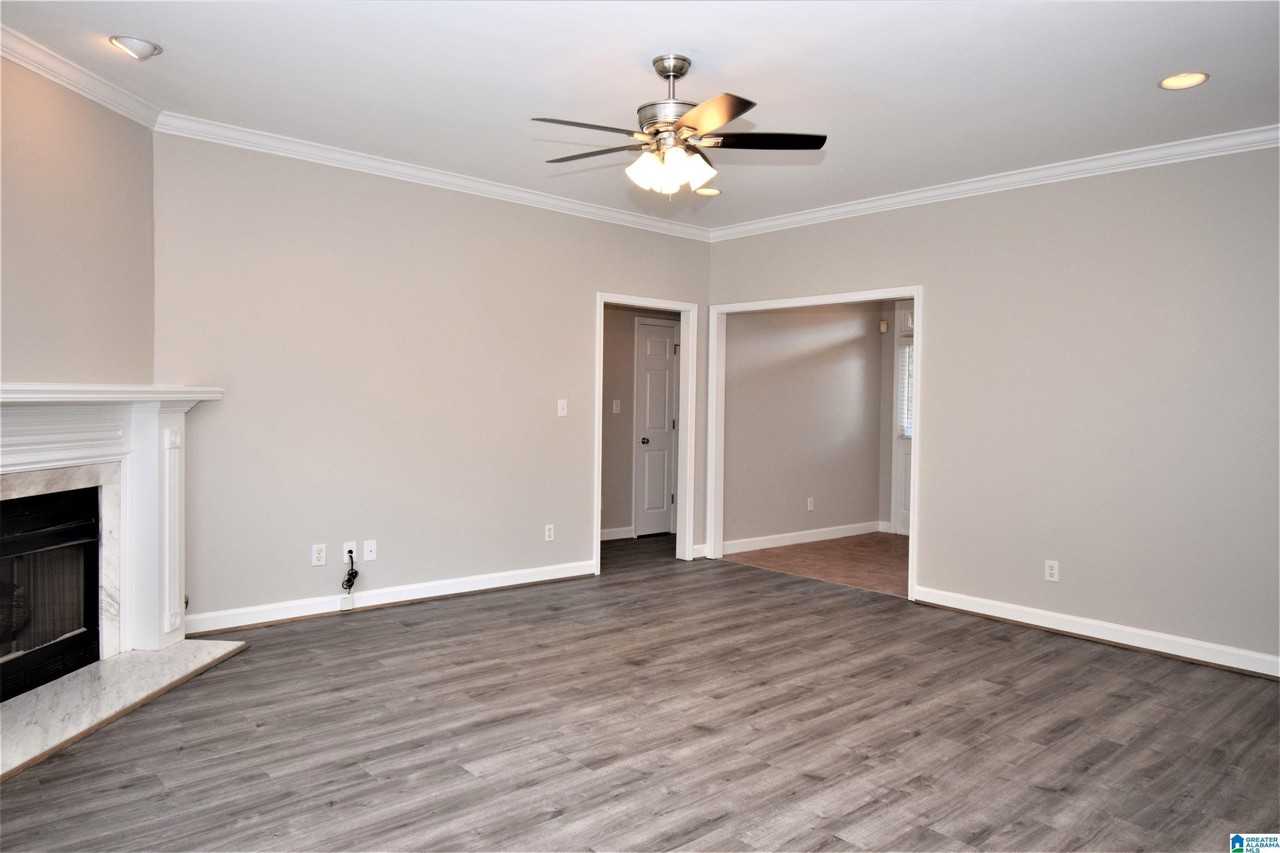 5725 Riverbirch Dr - Photo 2 of 13