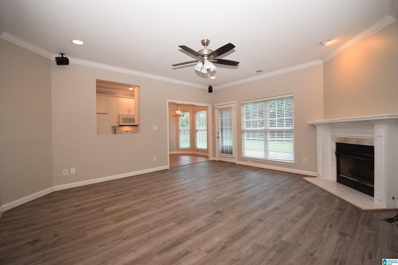 5725 Riverbirch Dr - Photo 3 of 13
