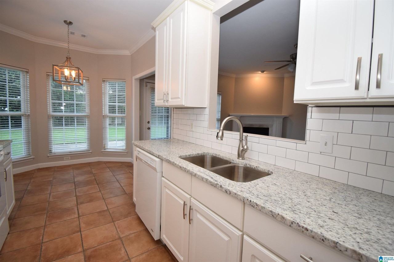 5725 Riverbirch Dr - Photo 4 of 13