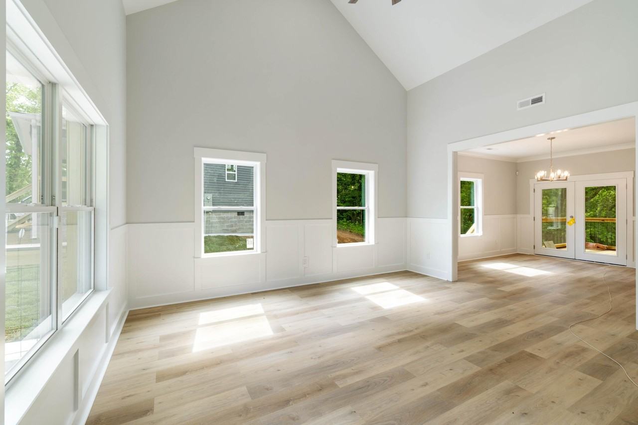 5414 Dorsey St - Photo 5 of 34