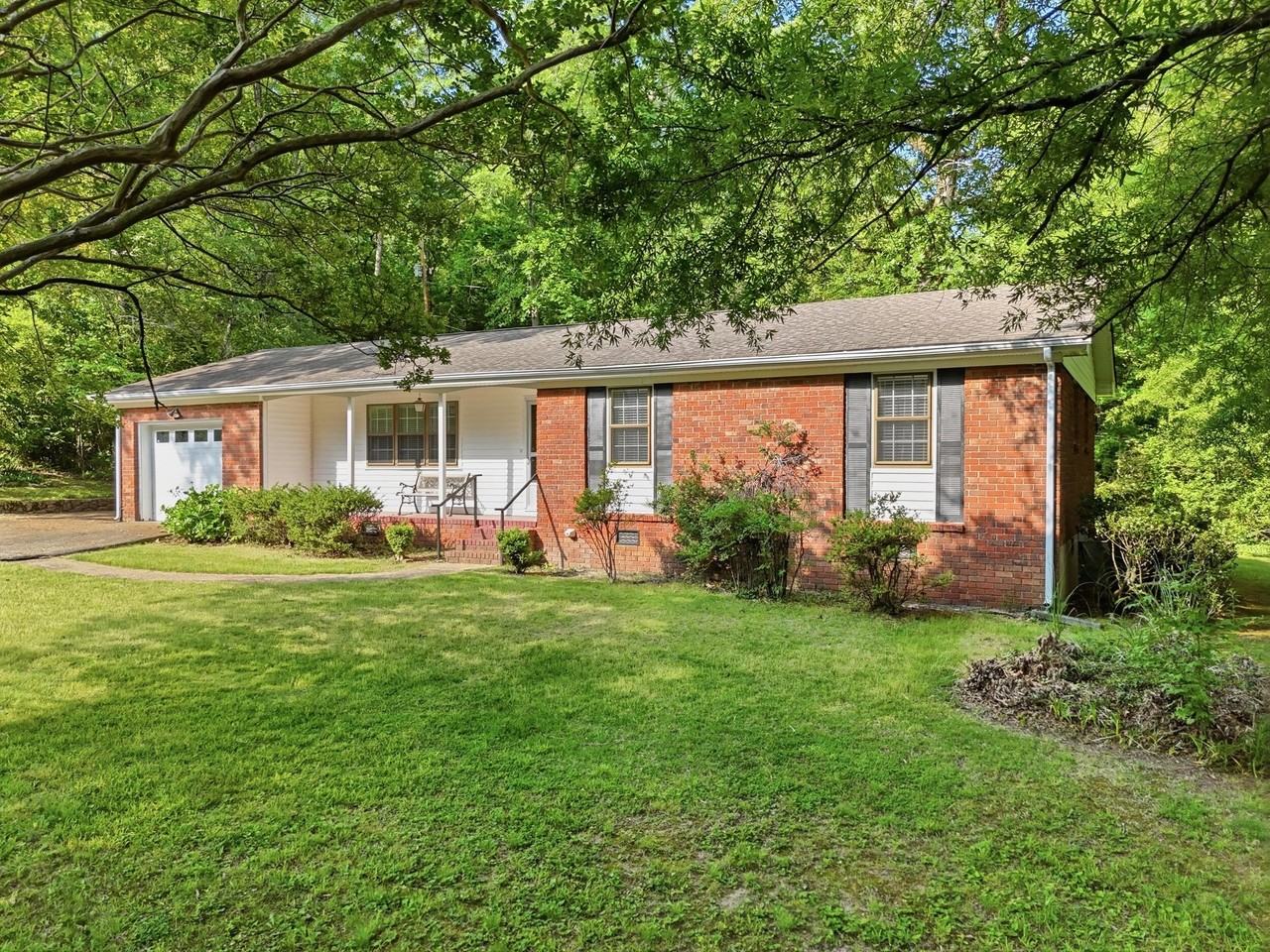 945 Brynwood Ter - Photo 4 of 32