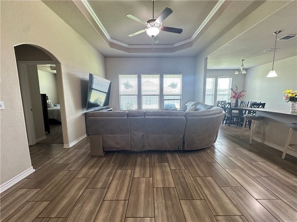 1016 Santa Catalina - Photo 3 of 38