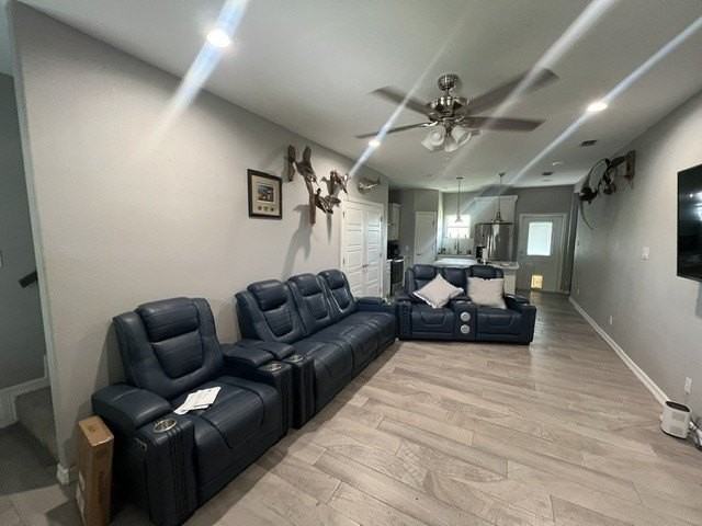 1107 E Kenedy Ave - Photo 4 of 17