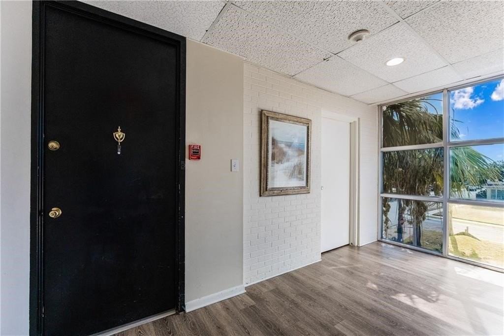 520 S Chaparral St #501 - Photo 3 of 34