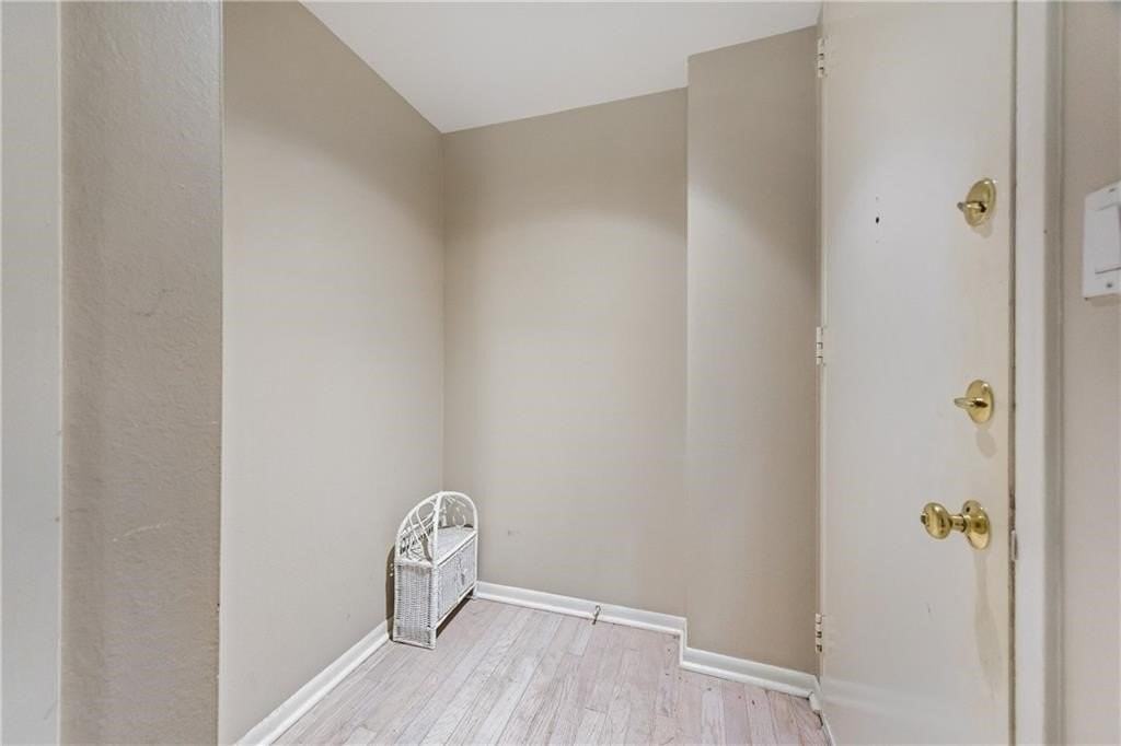 520 S Chaparral St #501 - Photo 4 of 34