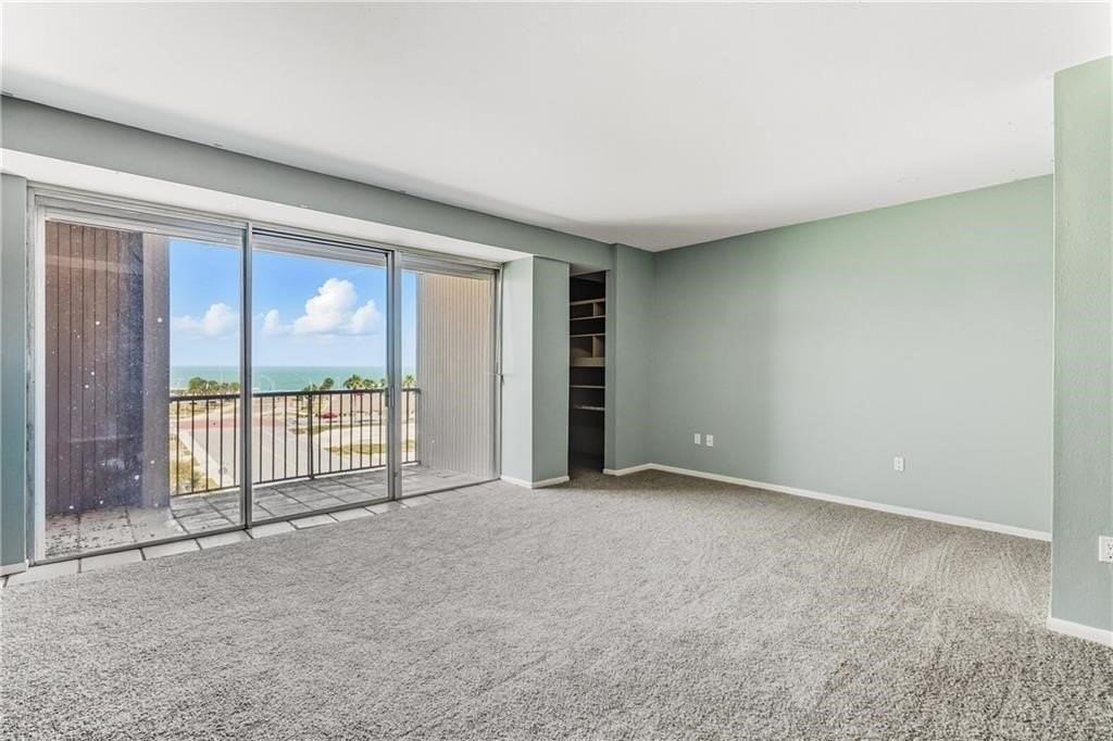 520 S Chaparral St #501 - Photo 5 of 34