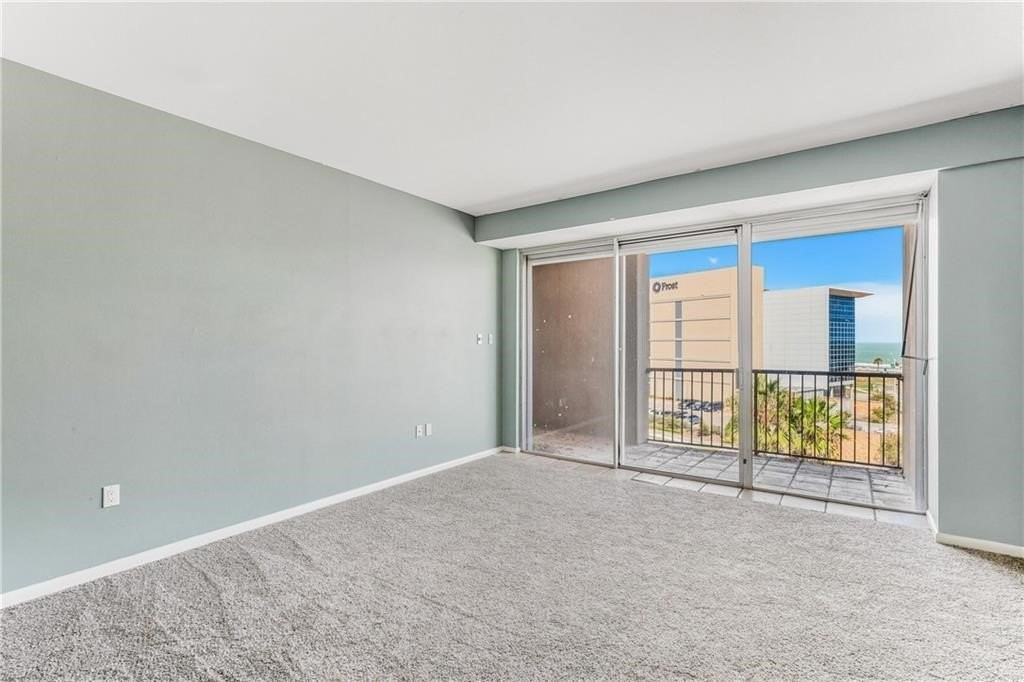 520 S Chaparral St #501 - Photo 6 of 34