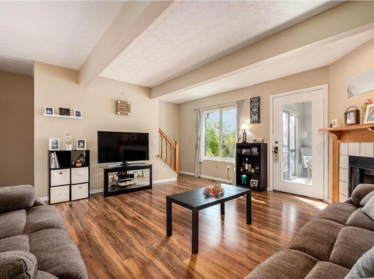 6985 Muirfield Dr - Photo 4 of 31