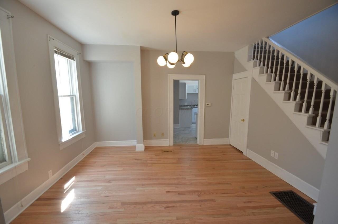 163 W 5th Ave - Photo 4 of 16