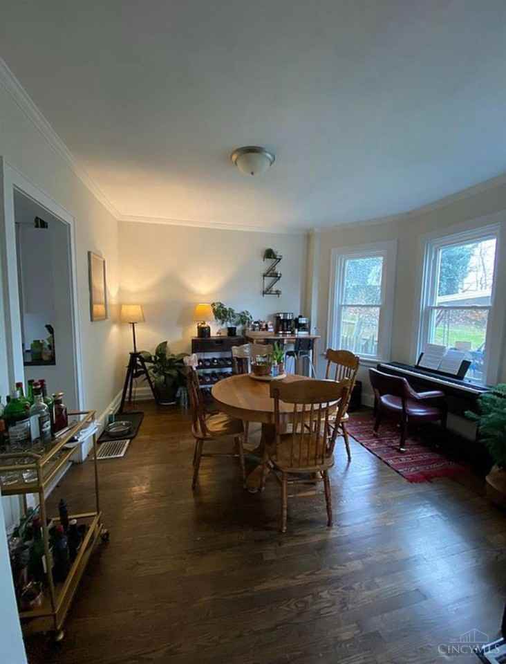 705 Riddle Rd - Photo 3 of 13