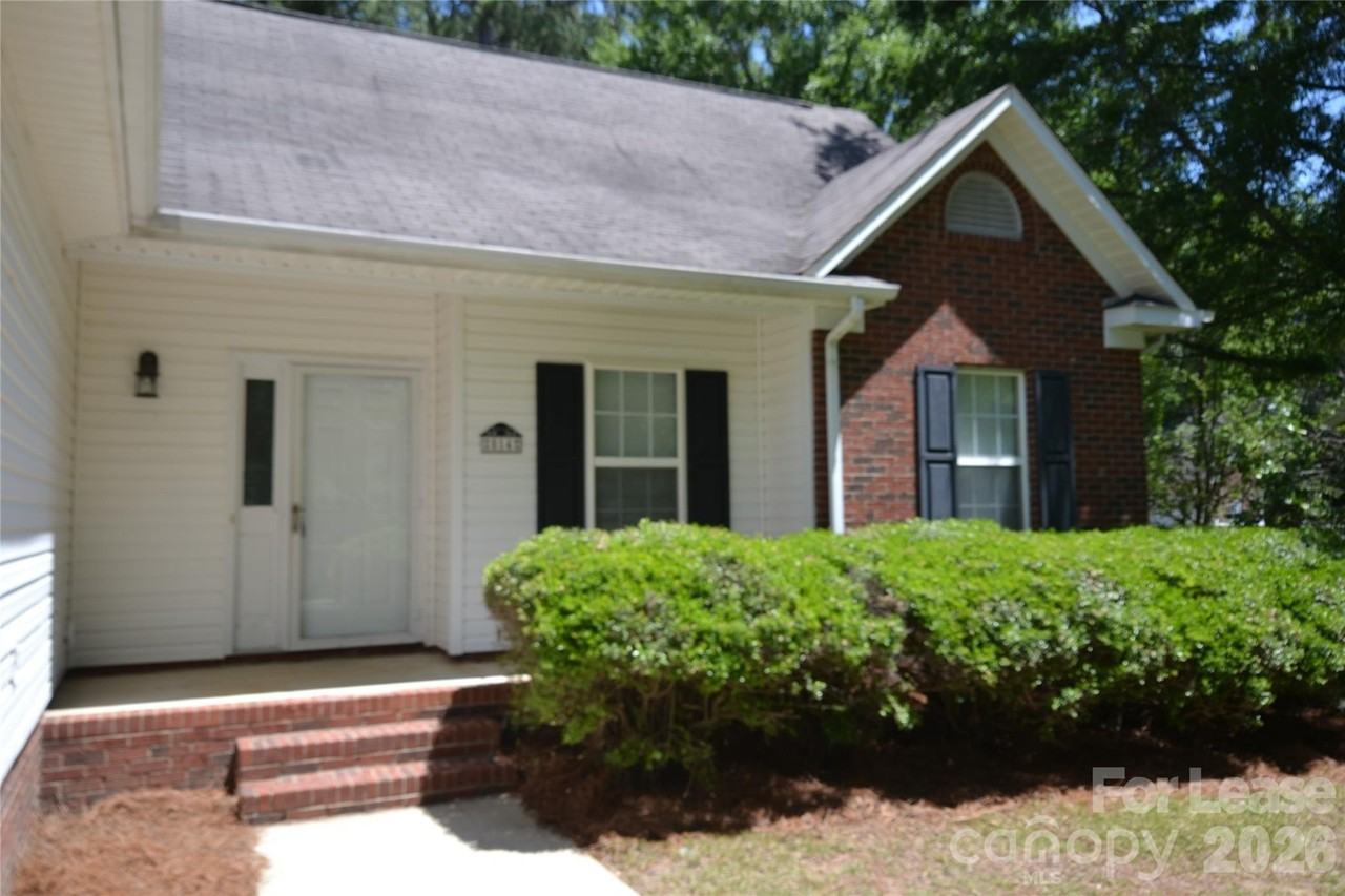 514 Hunley St - Photo 2 of 34