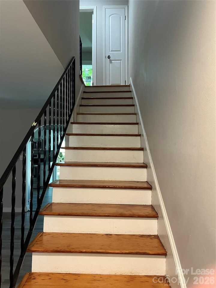 407 S Chester St #14 - Photo 7 of 15