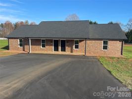 featured image of 4013 Eugene Dr