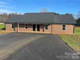 4013 Eugene Dr - Photo 1 of 1