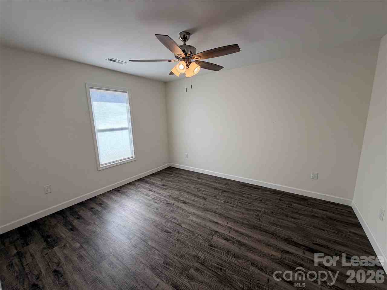 4013 Eugene Dr - Photo 5 of 9